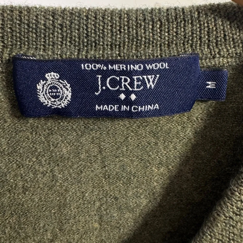 J.‎ Crew Mens Sweater Vest Medium Merino Wool Olive Green V Neck *Flaw